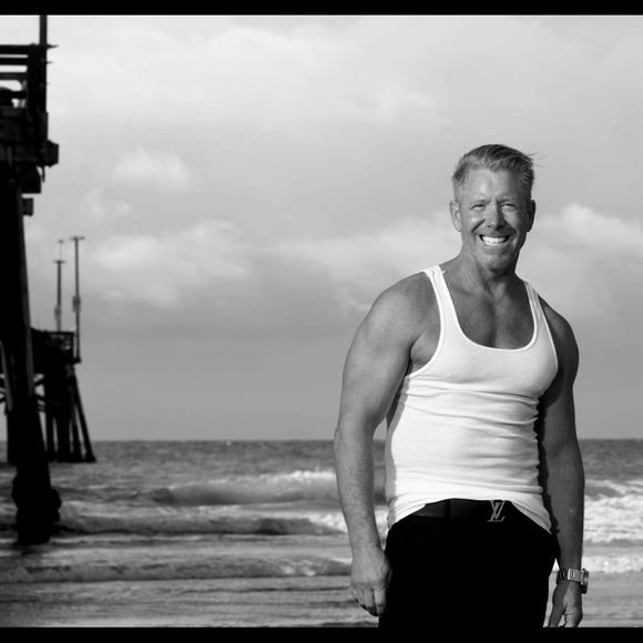 Meet your Posher, Sean - Picture 2 of 2